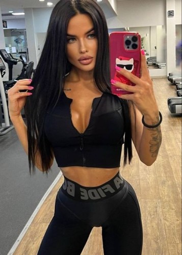 Нелли, Г. Новодвинск